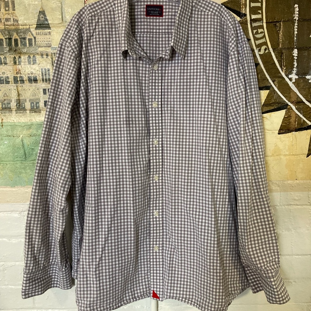 Men’s Untuckit Button down shirt